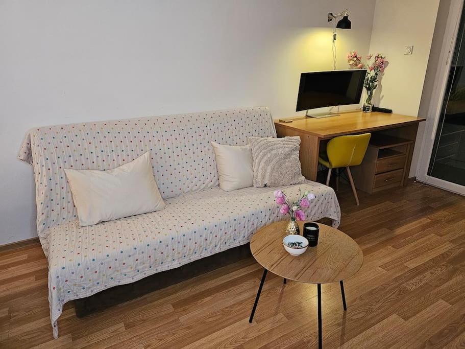 Апартаменты Grandpa Vojin'S Cozy Corner Суботица Экстерьер фото