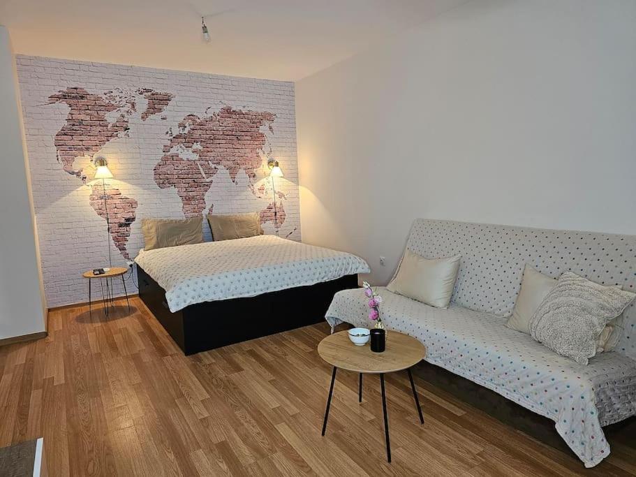 Апартаменты Grandpa Vojin'S Cozy Corner Суботица Экстерьер фото
